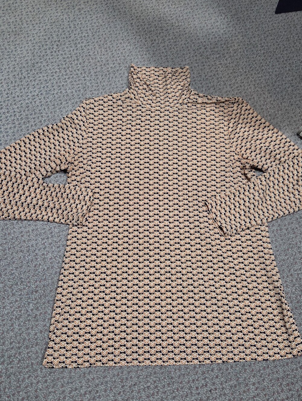 J. McLaughlin Multicolor Geometric Print Long Sleeve Turtleneck Top Size Medium